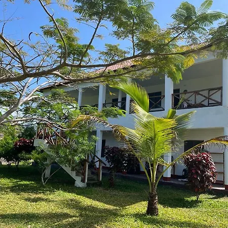 Msafiri House Bed & Breakfast
